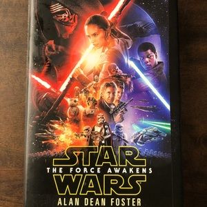 💙 $9 w/bundle ✨ Star Wars: The Force Awakens Hardcover book ✨